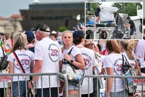 National Mall in Washington, DC cleared out ahead of Trump's speech due to incoming storms