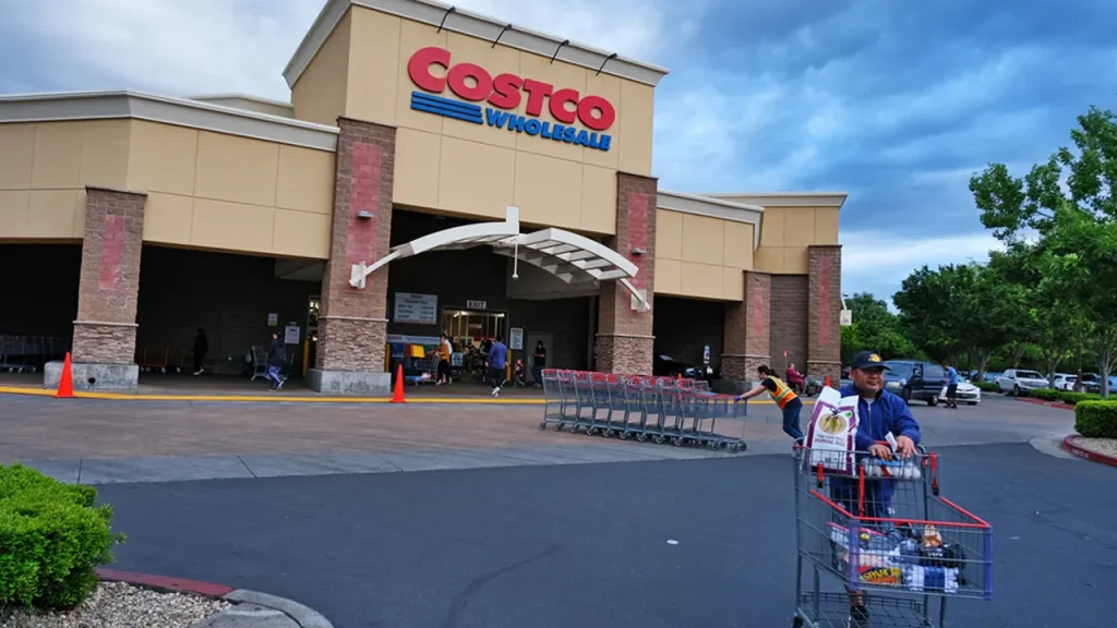 Police detain suspected shoplifters at Costco who used fake credit cards.