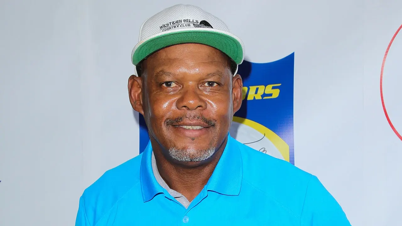 Rams great LeRoy Irvin, a two-time All-Pro cornerback, passes away at 68.