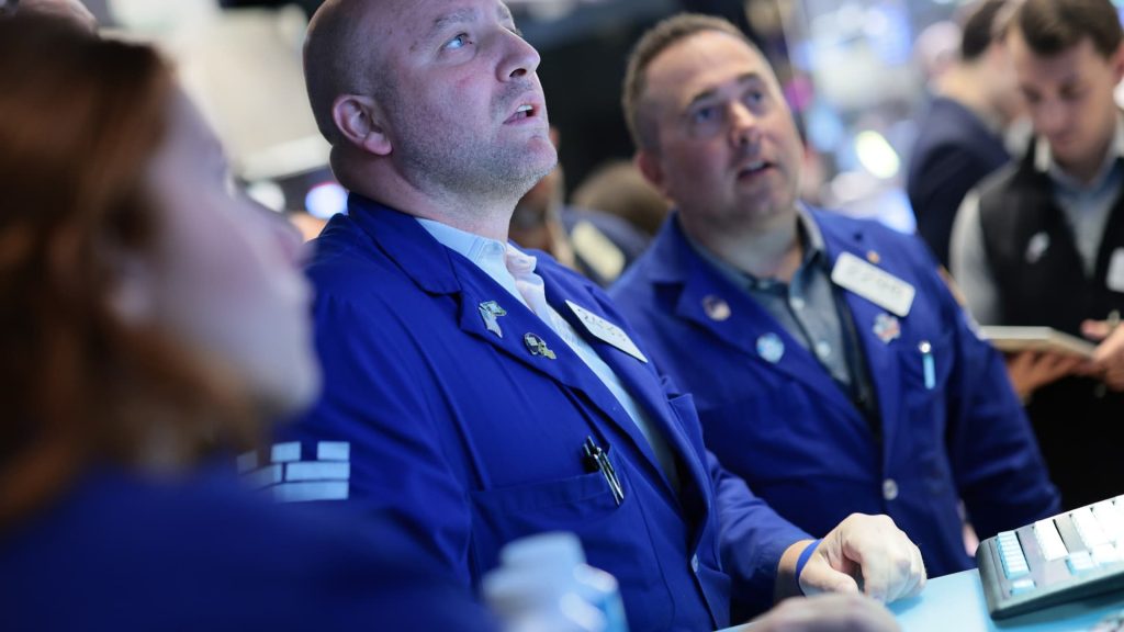 S&P 500 and Nasdaq futures increase following a solid week on Wall Street, driven by chip stocks: Live updates
