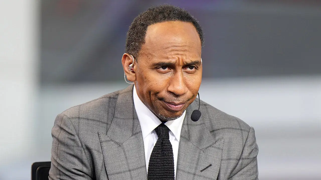 Stephen A Smith displays his privilege by ridiculing the Lakers' lineup for having too many 'White guys'