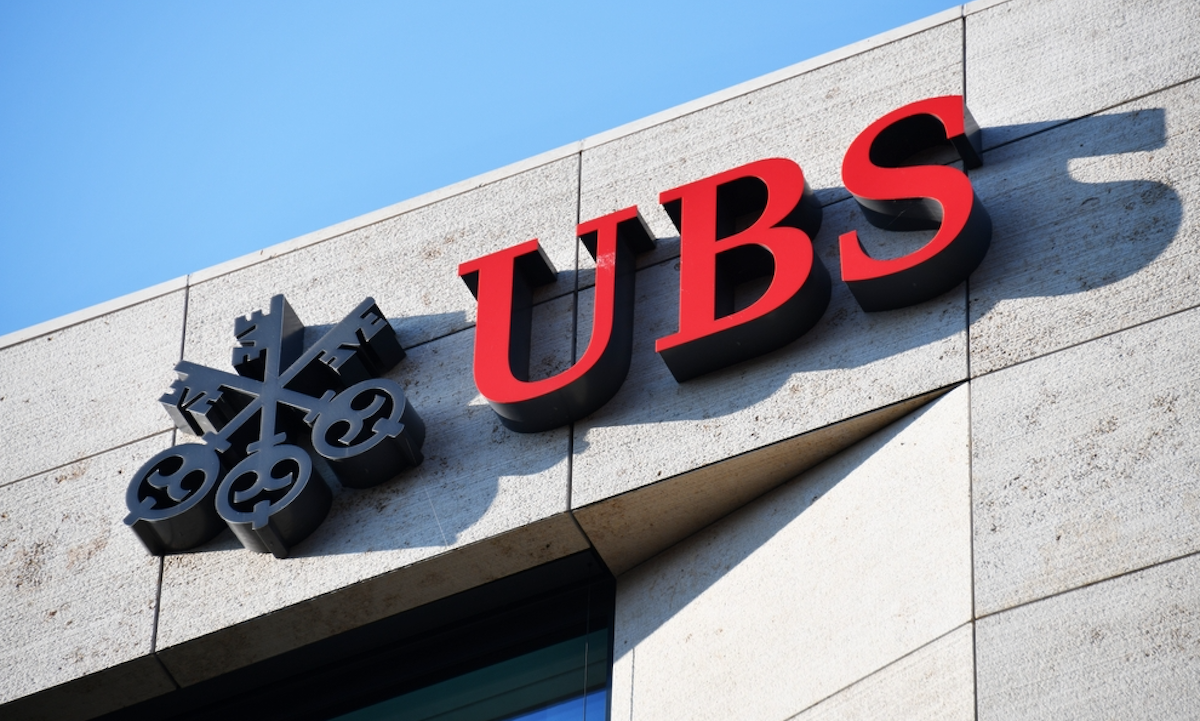 UBS Aims to Introduce Banking Services for Affluent Americans