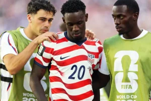 USMNT unable to challenge Folarin Balogun's disputed red card.