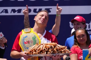 Ways to view the 4th of July Nathan's Hot Dog Eating Contest at no cost