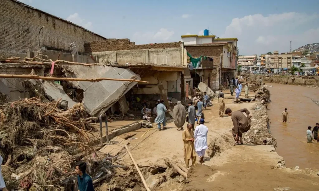 With the arrival of the monsoon in Pakistan, individuals with HIV are concerned.