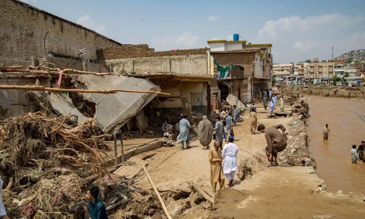 With the arrival of the monsoon in Pakistan, individuals with HIV are concerned.
