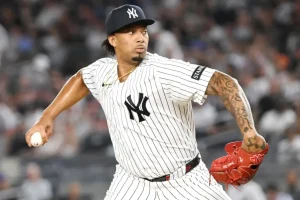Yankees' Yovanny Cruz reassigned to Triple-A after strong performances