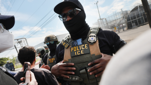 A federal agent claims that traffic stops are less dangerous than deportation raids conducted at homes.