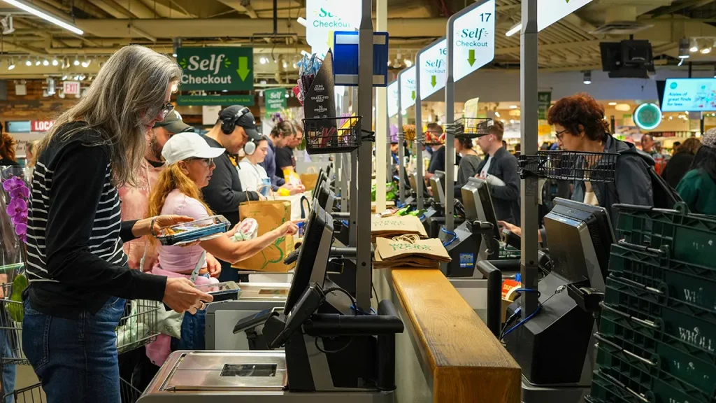 A study reveals that rising grocery prices are causing one in four Americans to struggle with credit card debt.