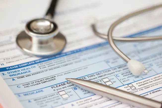 A survey reveals that one in four employees remain in unsatisfactory jobs for health benefits.