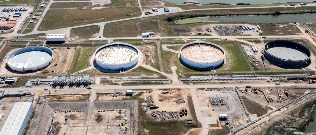 Alert Signs Emerge As America's Oil Supplies Dwindle For Iran Conflict