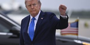 Almost 1 million investors in Trump's memecoin collectively lost $3.8 billion while he profited.