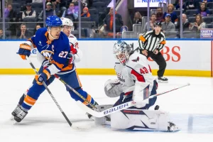 Anders Lee adapting to major shift with Mammoth after lengthy time with Islanders
