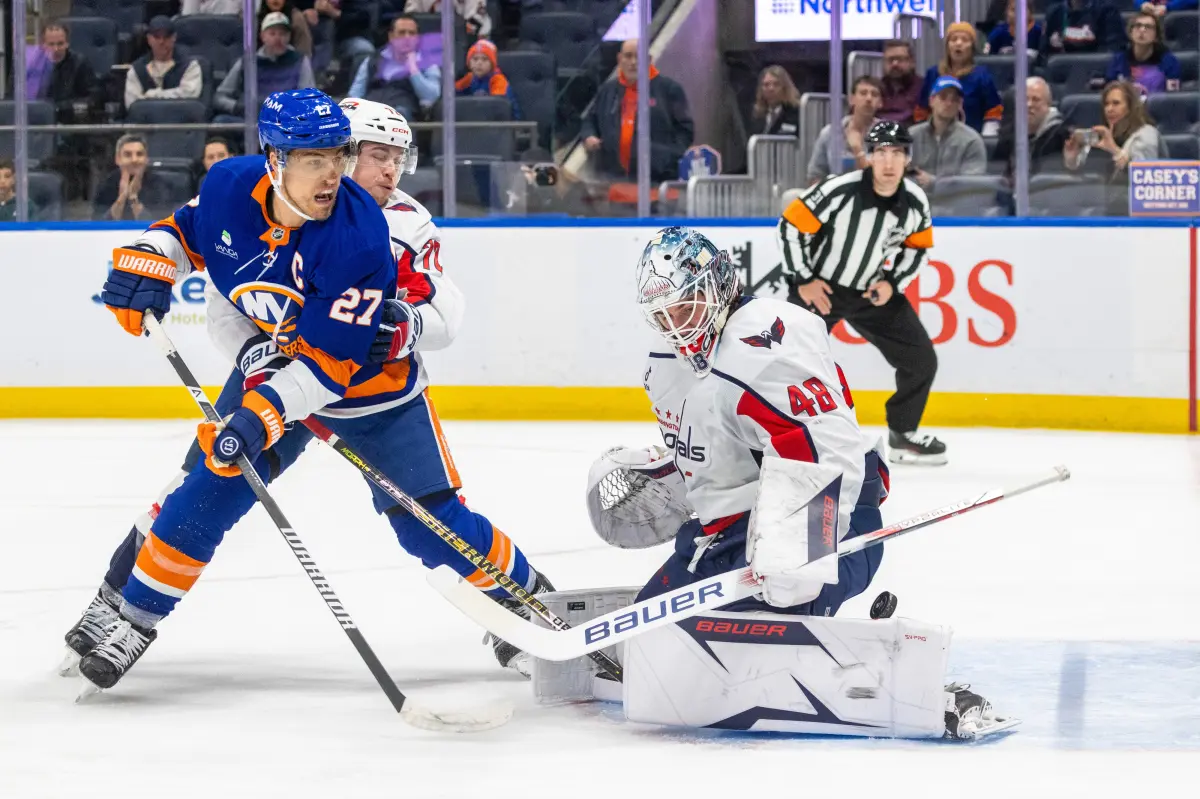 Anders Lee adapting to major shift with Mammoth after lengthy time with Islanders
