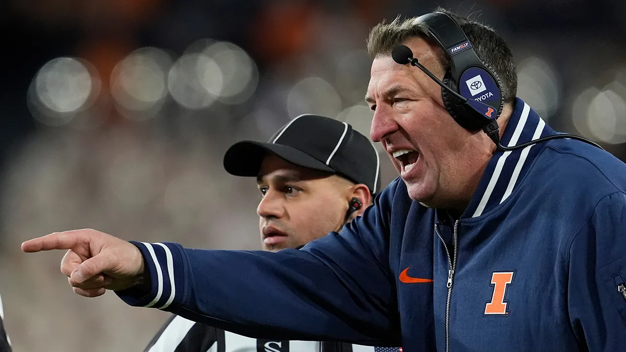 Bret Bielema pokes fun at Nick Saban and the SEC at Big Ten media days: 'They want to stay in 2005 forever'
