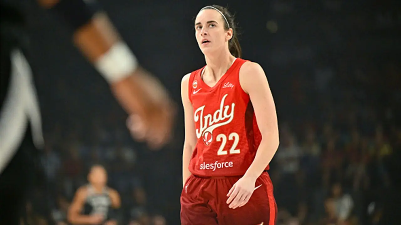Caitlin Clark sets WNBA record as Fever defeat defending champion Aces in Las Vegas