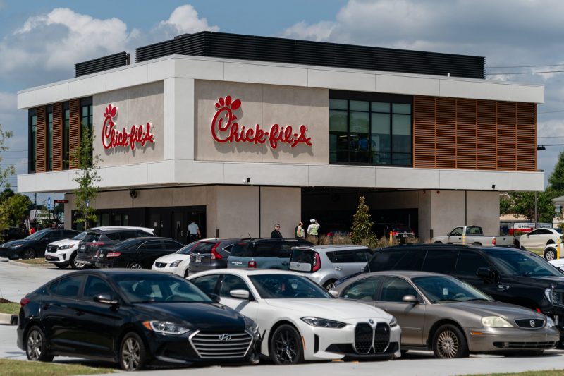 Chick-fil-A alerts rewards members in several states about a data breach from a cybersecurity incident.