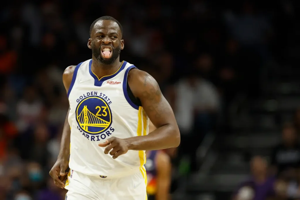 Draymond Green agrees to a $27.7 million contract with the Golden State Warriors