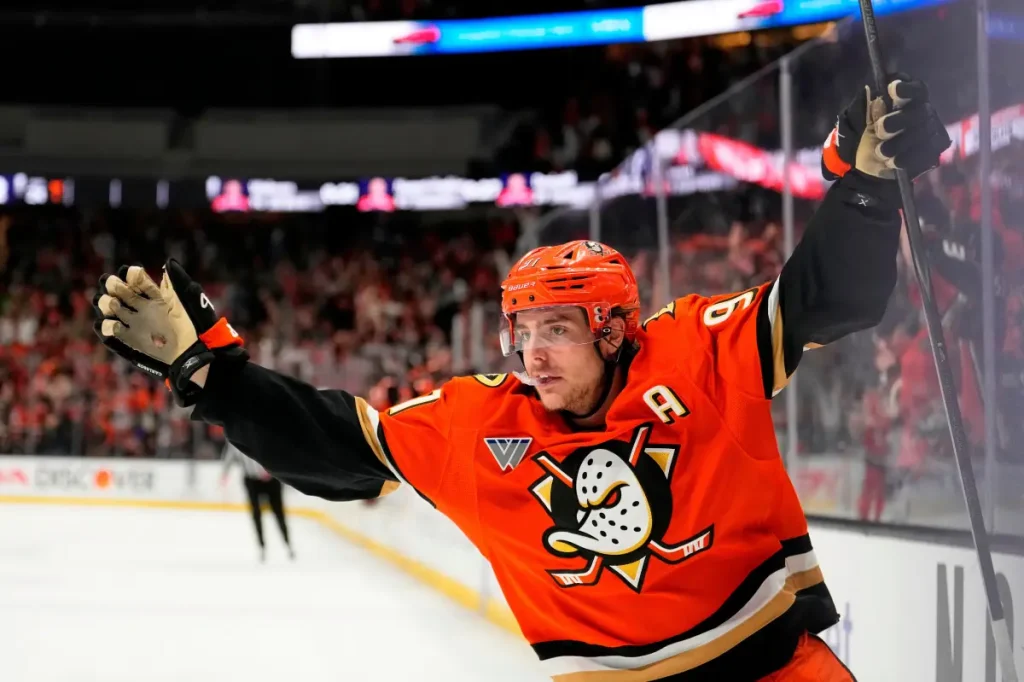 Ducks decide on Leo Carlsson after receiving $90 million offer sheet from Flyers