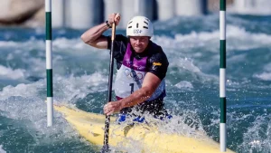 Ex-US Olympian David Hearn denies charges related to damage at a reflecting pool