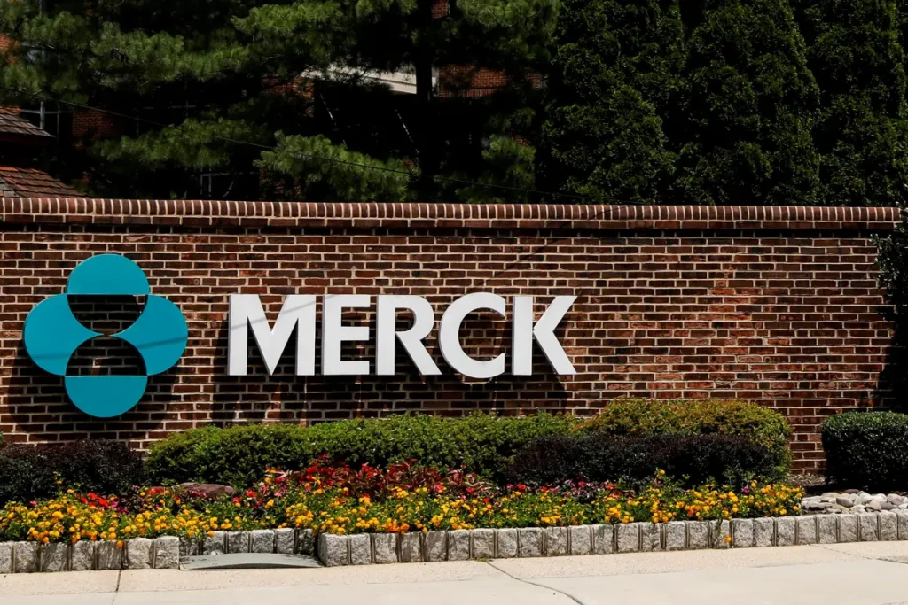FDA approves Merck's cholesterol-lowering medication
