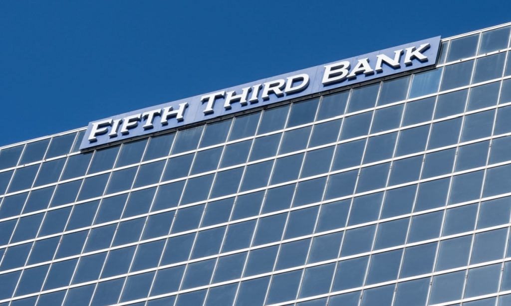 Fifth Third Anticipates Success from Comerica Merger Before Labor Day Transition