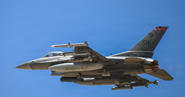 Fighter Jets Stop Plane Breaking Rules over New Jersey, Signaling Pilots with Flares