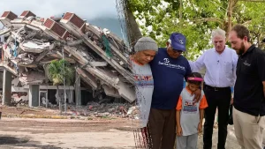Franklin Graham tours Samaritan's Purse medical facility in Venezuela