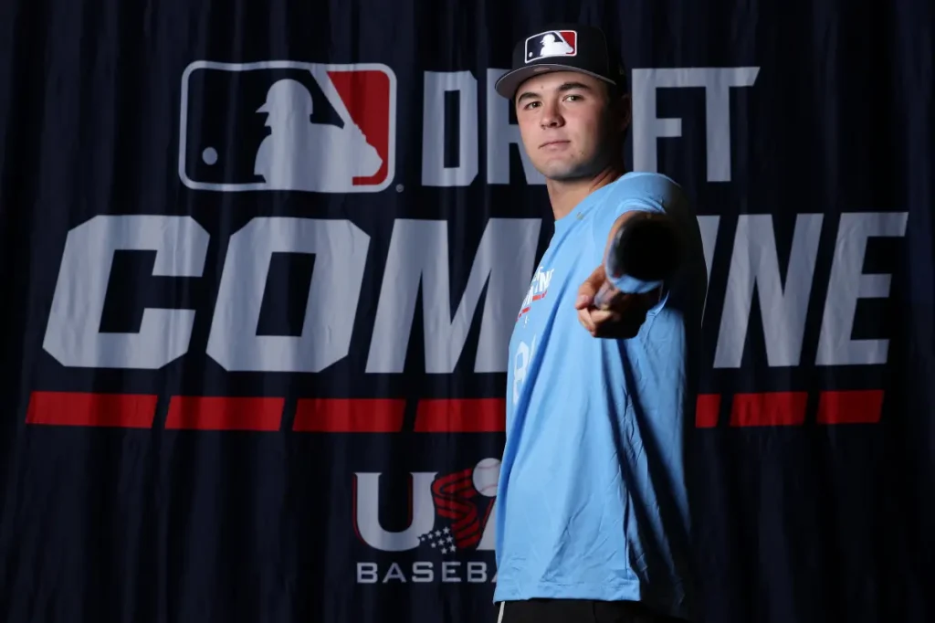 Giants select Jackson Flora with the fourth pick in the MLB Draft.