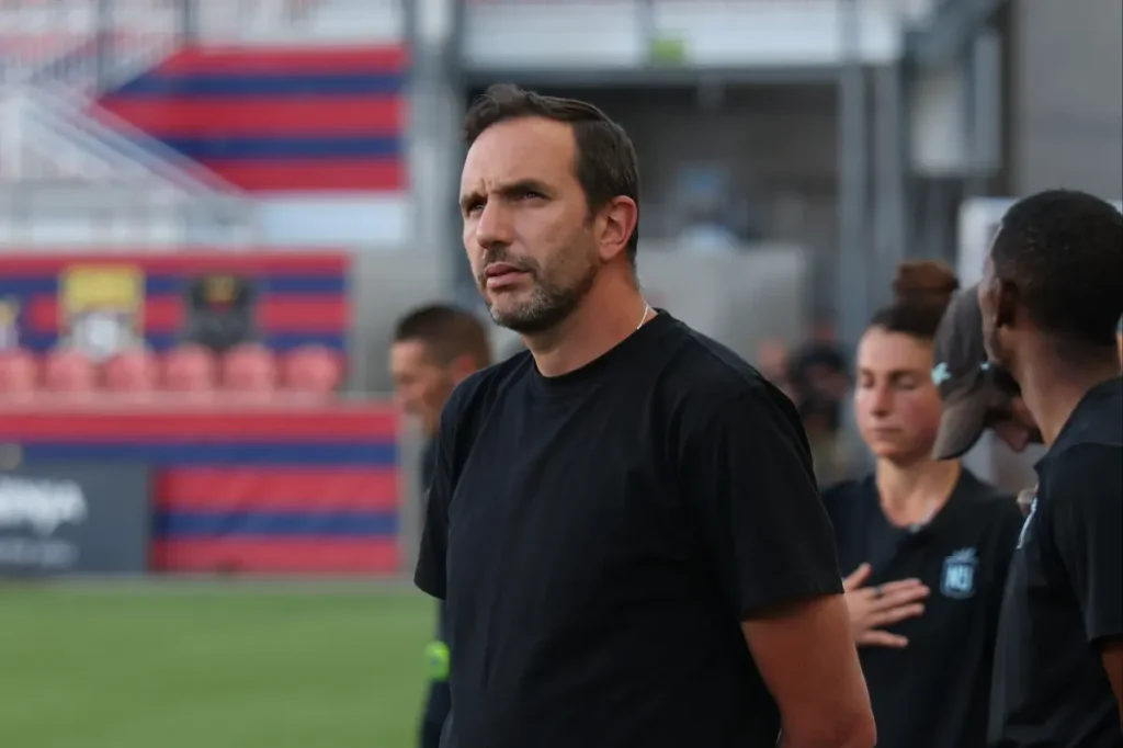 Gotham FC coach Juan Carlos Amoros taking a seven-week parental leave