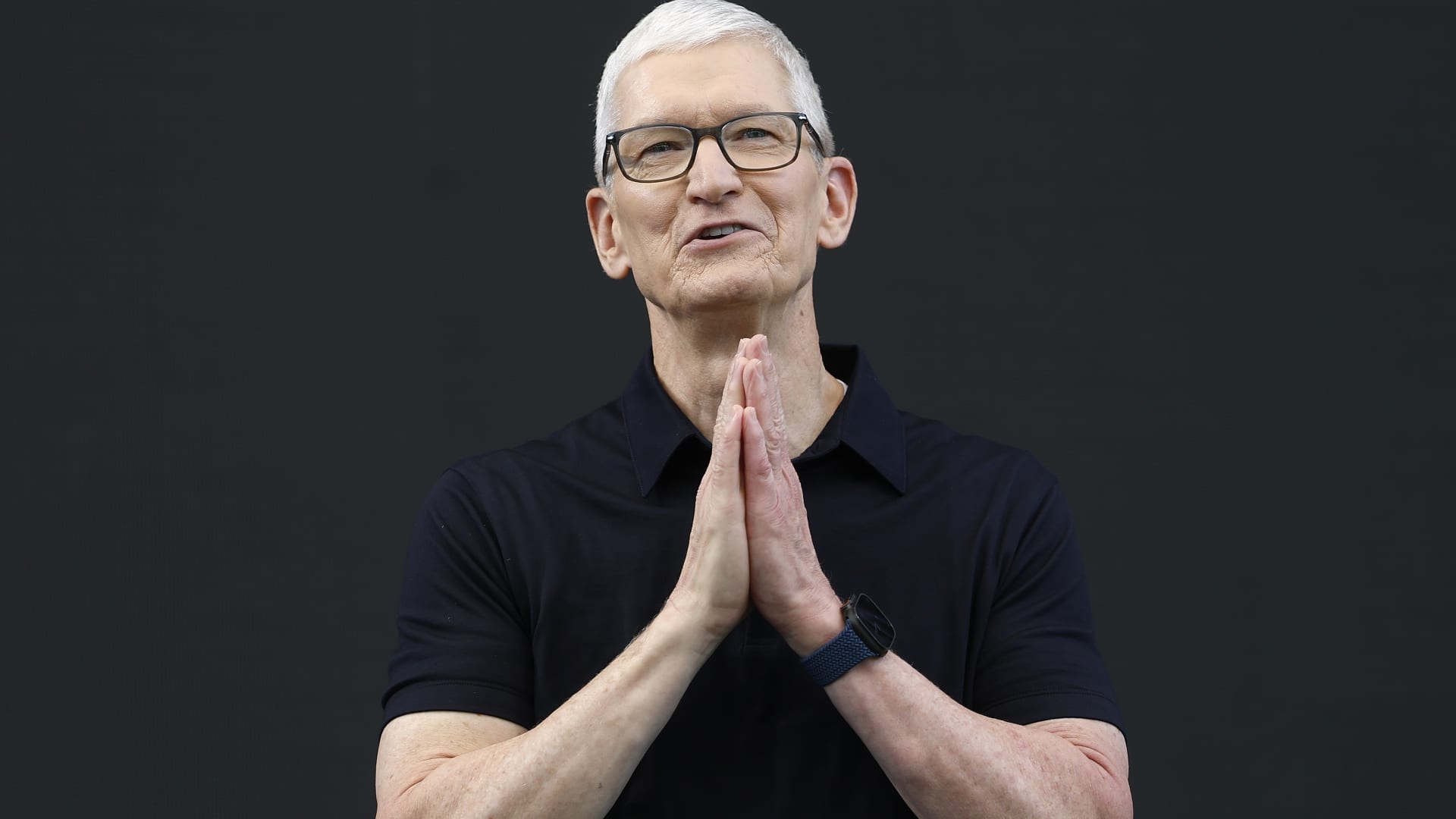 How Apple shares soared to new highs thanks to AI, illustrated in one chart