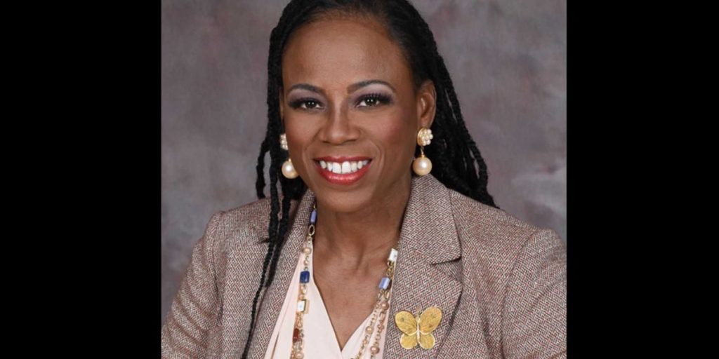 Illinois Democrat supporting reparations charged in fraud scheme with her daughter and husband