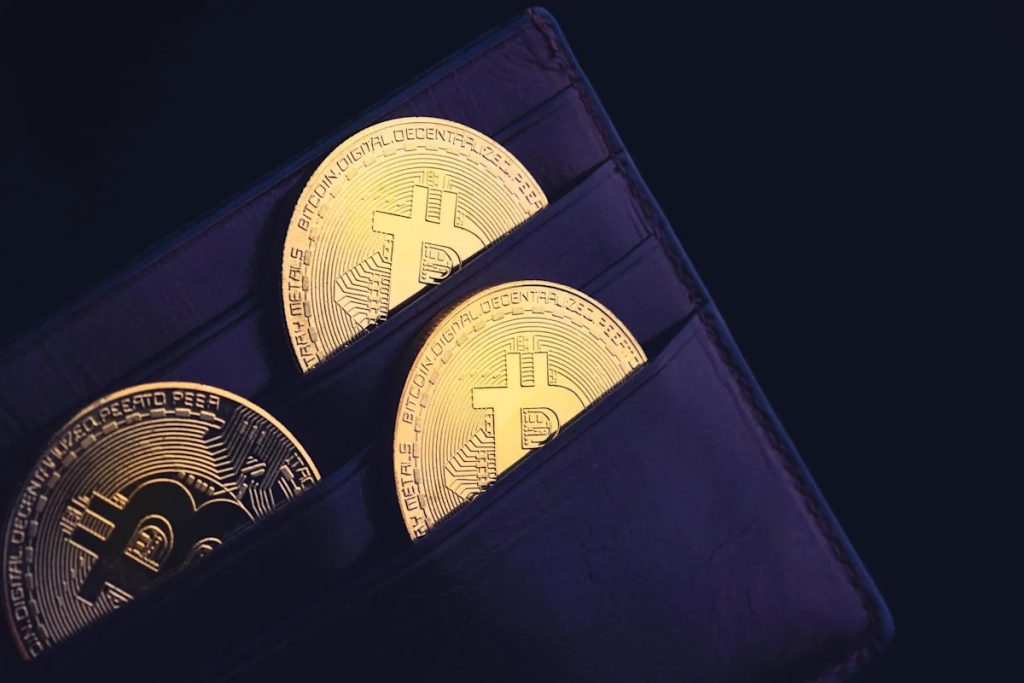 Inactive Bitcoin wallet transfers $383 million after 8 years