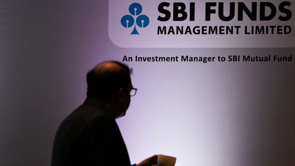 India's largest IPO this year attracts $31 billion in bids due to strong institutional interest.