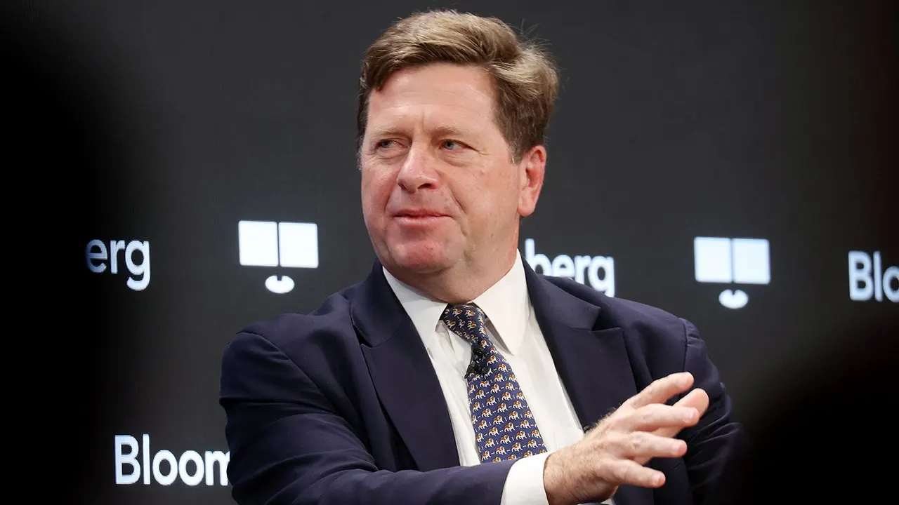 Jay Clayton, Trump's nominee for DNI, moves forward to a full Senate vote