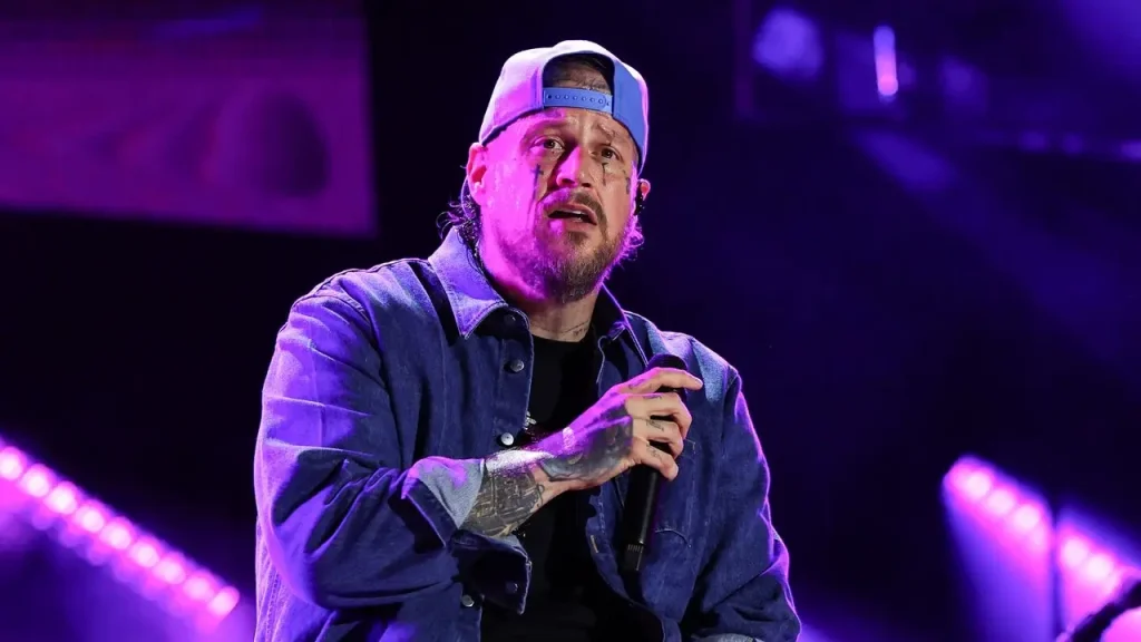 Jelly Roll's daughter addresses cheating rumors following Bunnie Xo's divorce.
