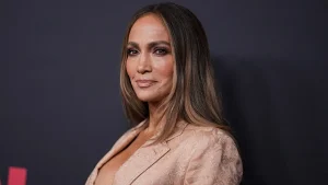 J.Lo shares with women the little gesture a man can make that money can't replace
