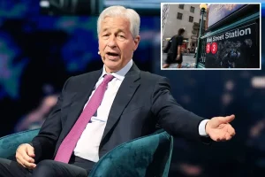 JPMorgan Chase achieves record profit for a US bank