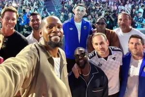Kevin Durant ignores Lionel Messi and Argentine soccer players at Fanatics Fest