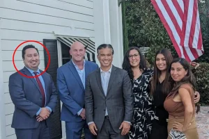 Leading federal prosecutor in California unexpectedly resigns amid Trump's pressure, causing anger over his ICE misleading actions in the city.