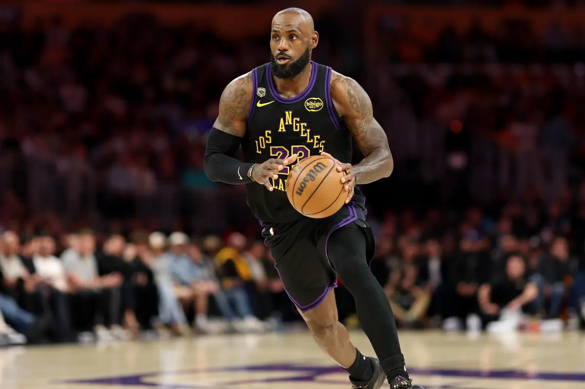 LeBron James' close friend claims public attention prevented him from joining the Warriors.