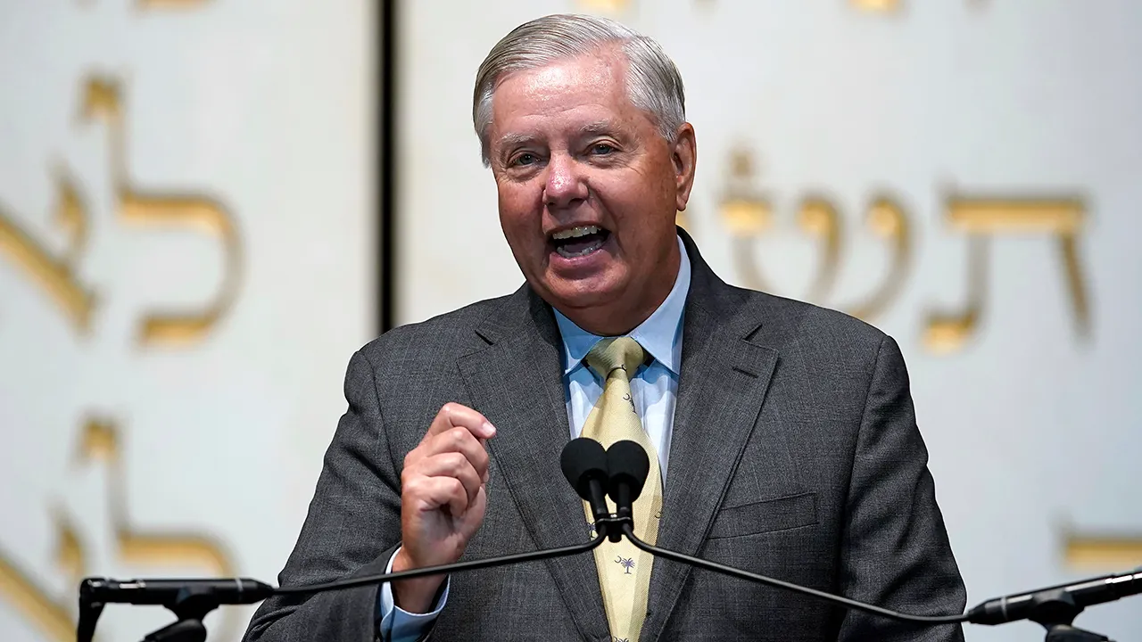 Lindsey Graham's passing: Trump and Netanyahu participate in 'Meet the Press' homage