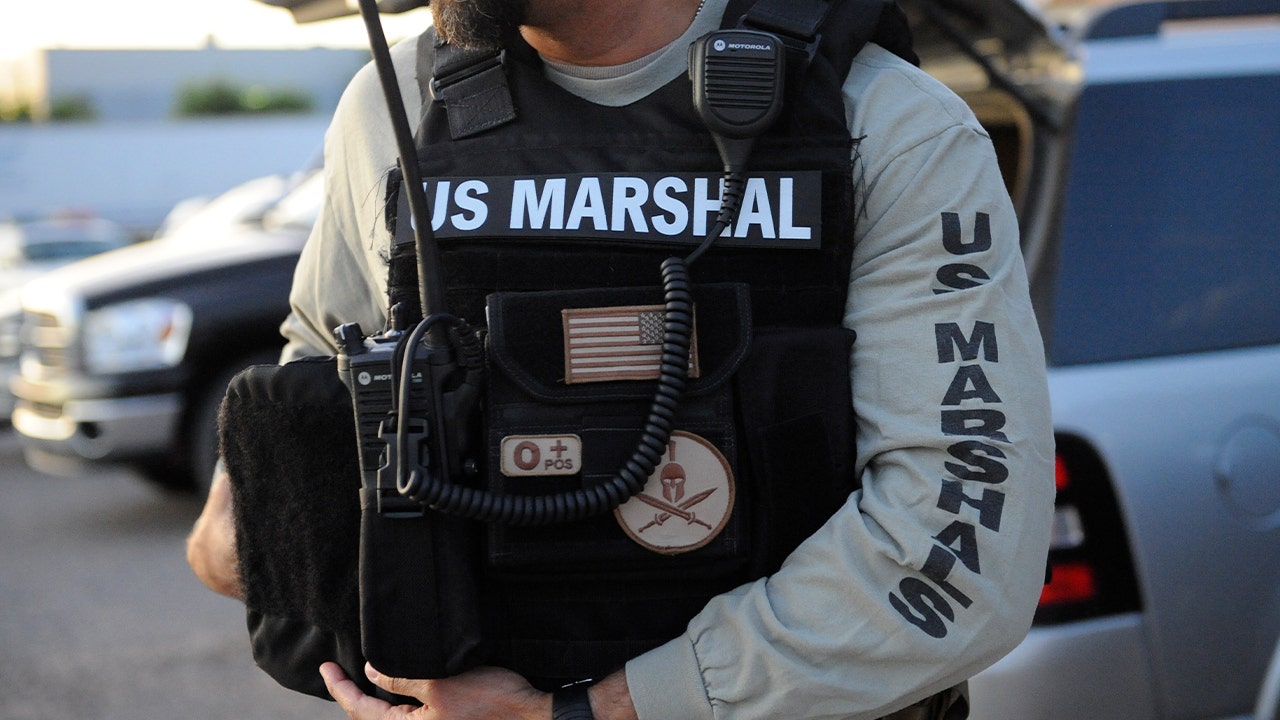 Louisiana man accused of fatally shooting a deputy US marshal during a standoff