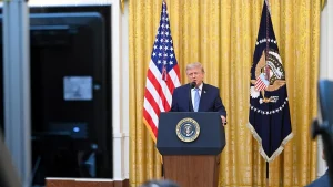 Major networks do not broadcast Trump's election speech live