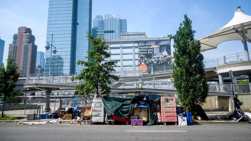 Mamdani's housing plan faces backlash close to the Intrepid Museum