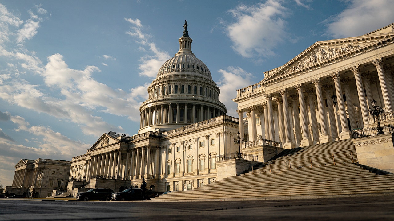 Midterm elections in 2026 are just 100 days away as both parties compete for Congress.