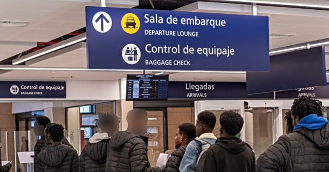 Migrants with Criminal Records Can Still Obtain Residence Permits in Spain