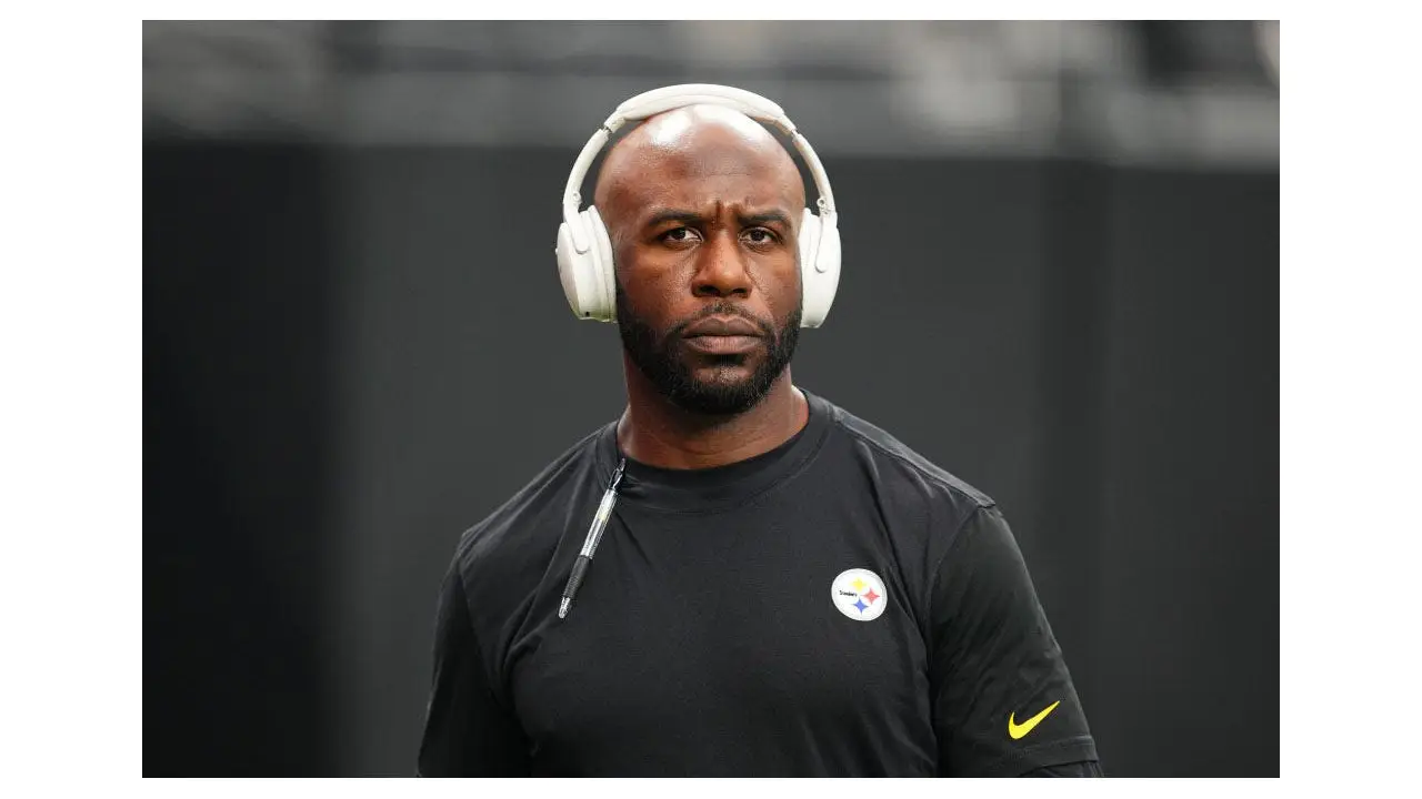 Minnesota Vikings suspend defensive backs coach Gerald Alexander following his guilty plea to DWI charges