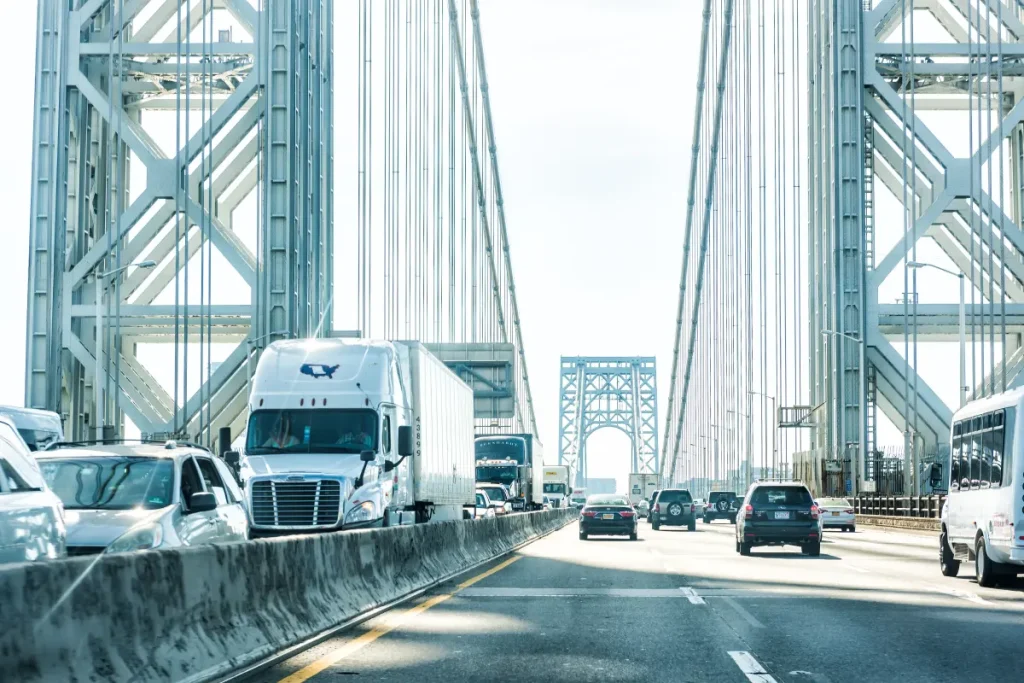 New York City driver receives $10.5 million settlement for brain injuries caused by debris from the George Washington Bridge