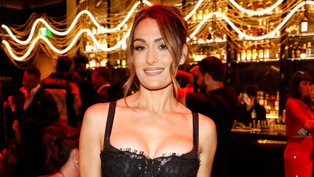 Nikki Bella expresses her willingness to take a chance for Batman once more.